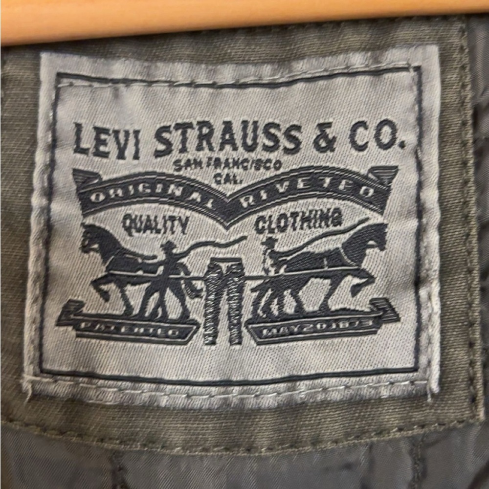 Levi’s Olive Green Women's Utility Jacket - Picture 5 of 13